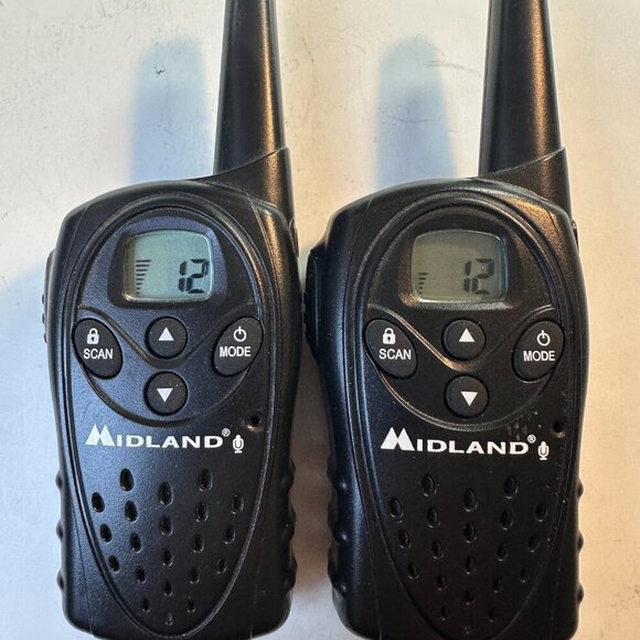 MIDLAND LXT80 TWO-WAY 2 RADIO SET, 22 CHANELS SHORT RANGE WALKIE TALKIE, BLACK - Picture 1 of 11